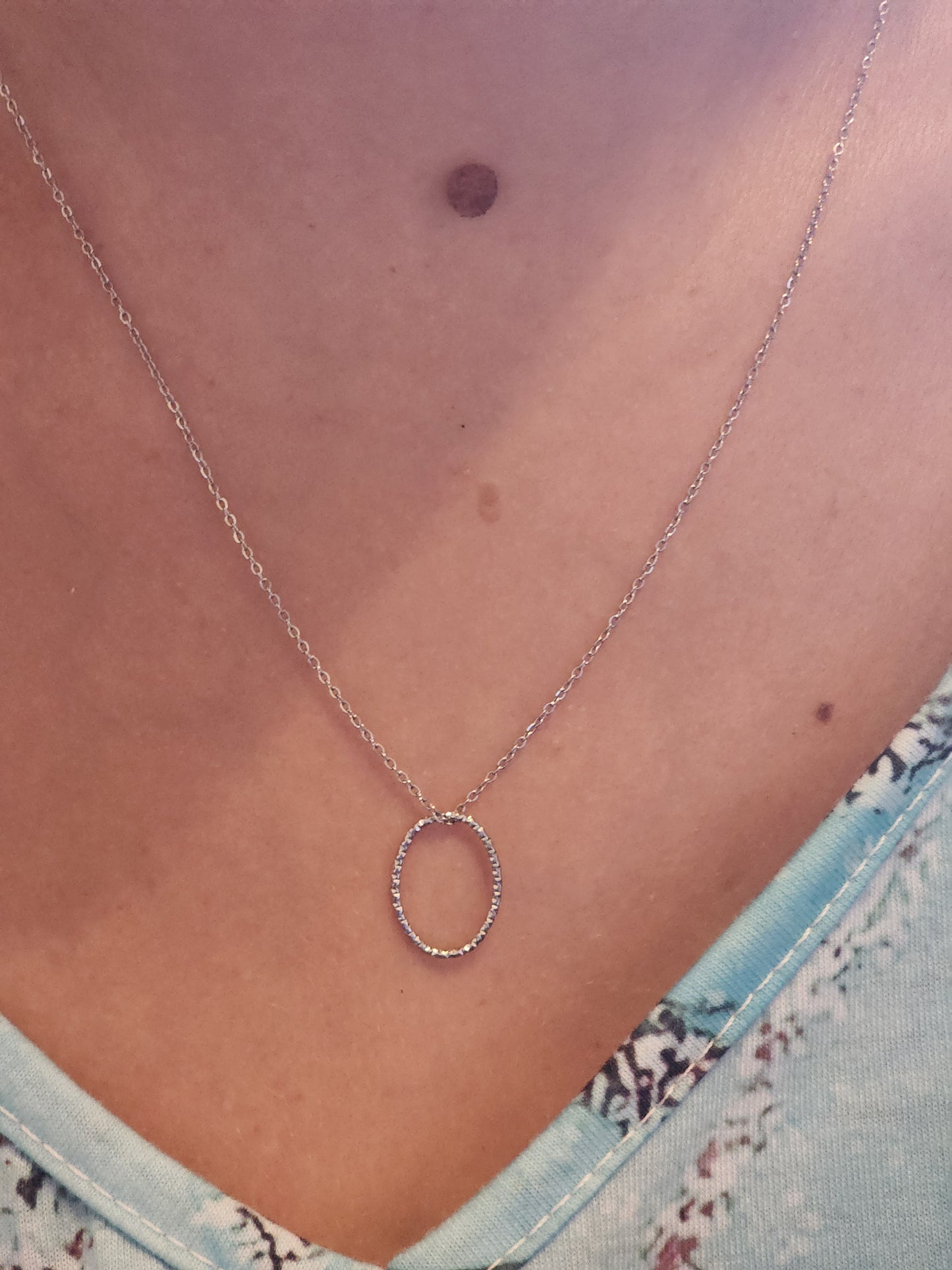 Collier Elvira en acier inoxydable argenté